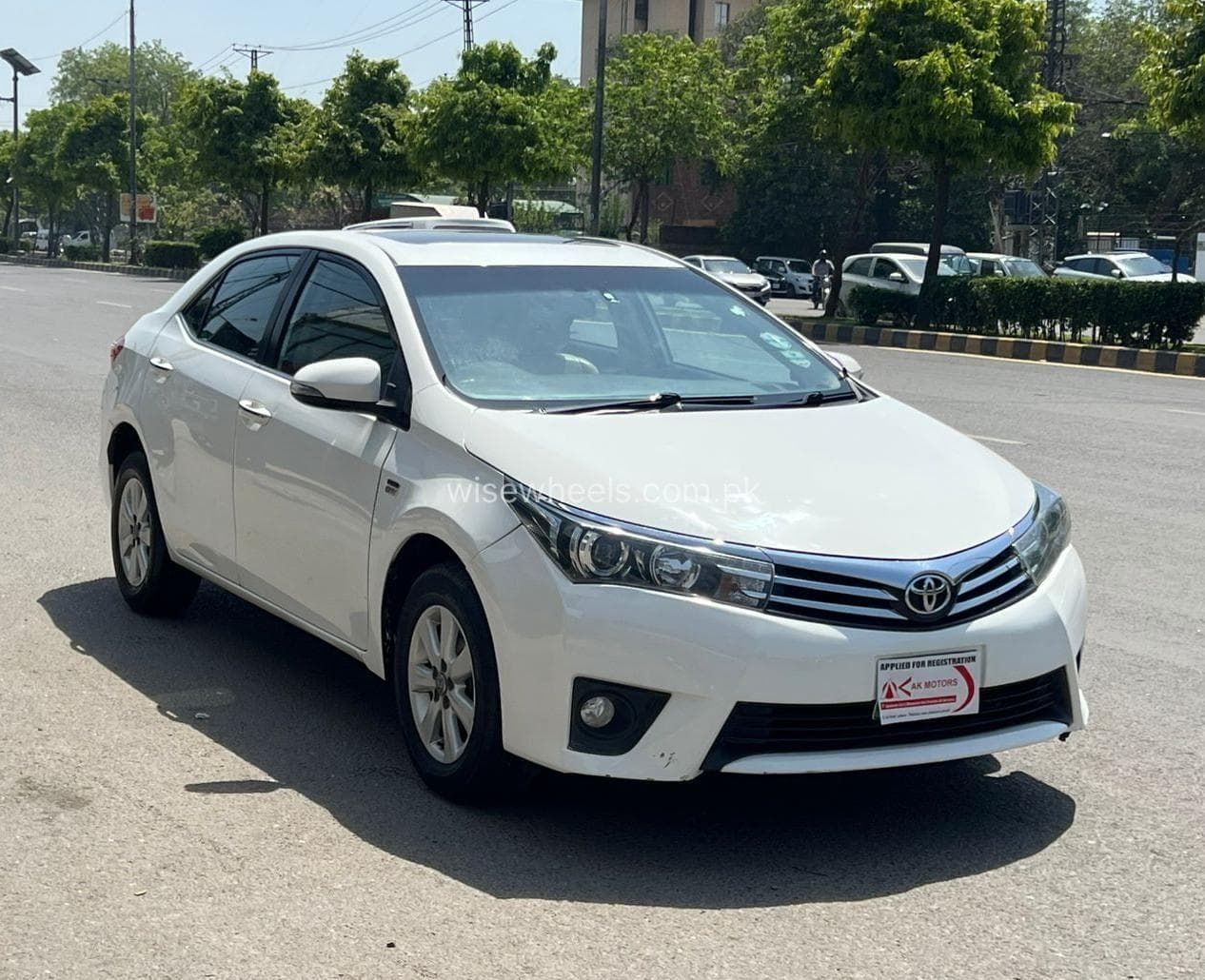 Toyota Corolla Altis Grande CVT-i 1.8 2015 for sale in Lahore