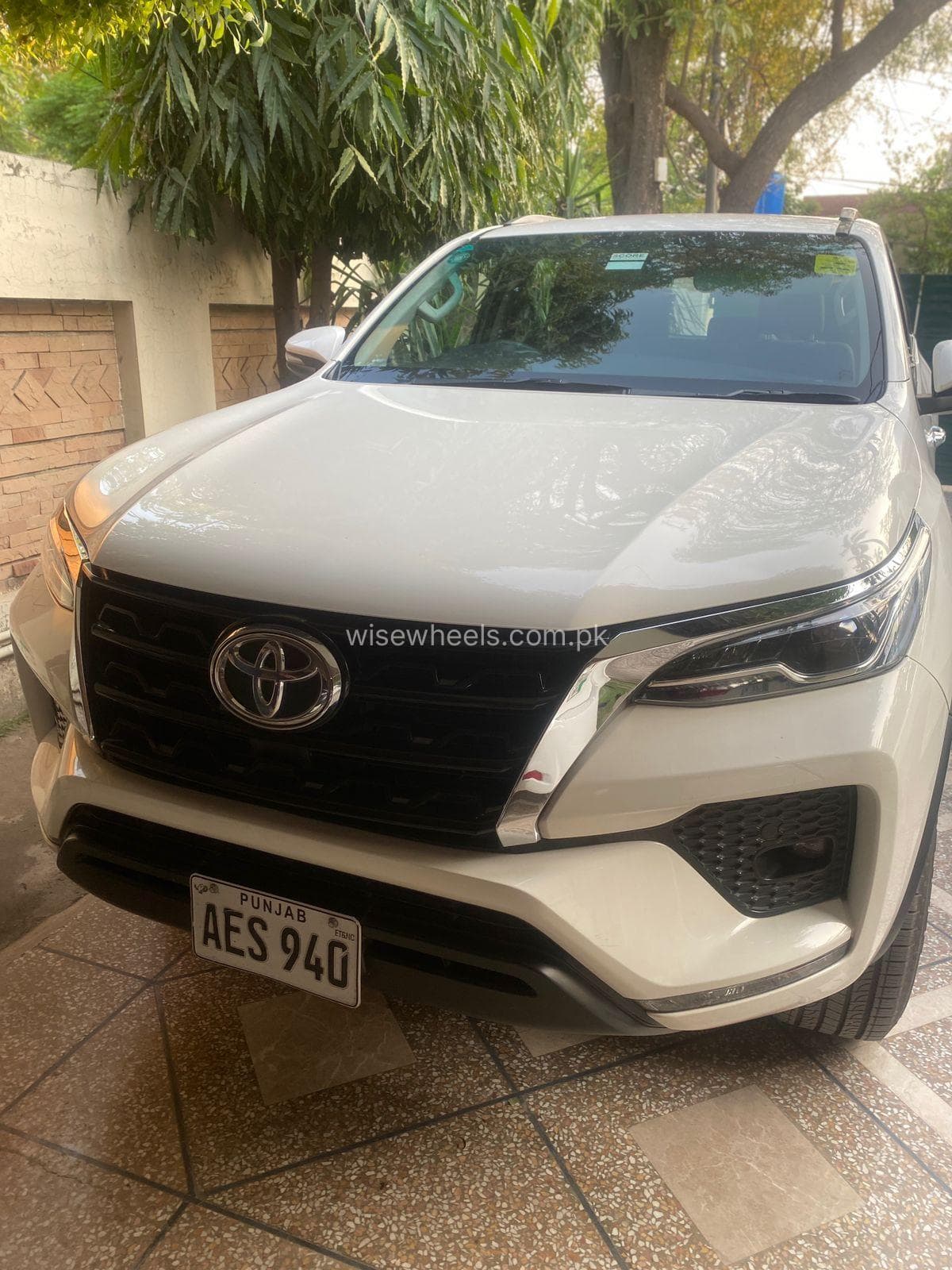 Toyota Fortuner 2.7 G 2024 for sale in Lahore