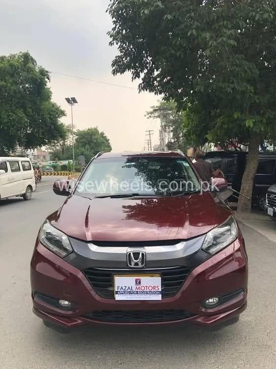 Honda Vezel Hybrid Z 2015 for sale in Lahore