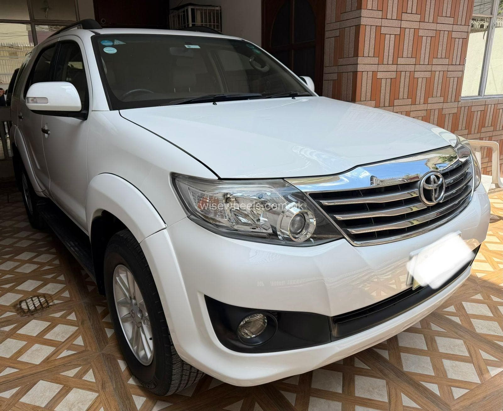 Toyota Fortuner 2.7 VVTi 2013 for sale in Lahore