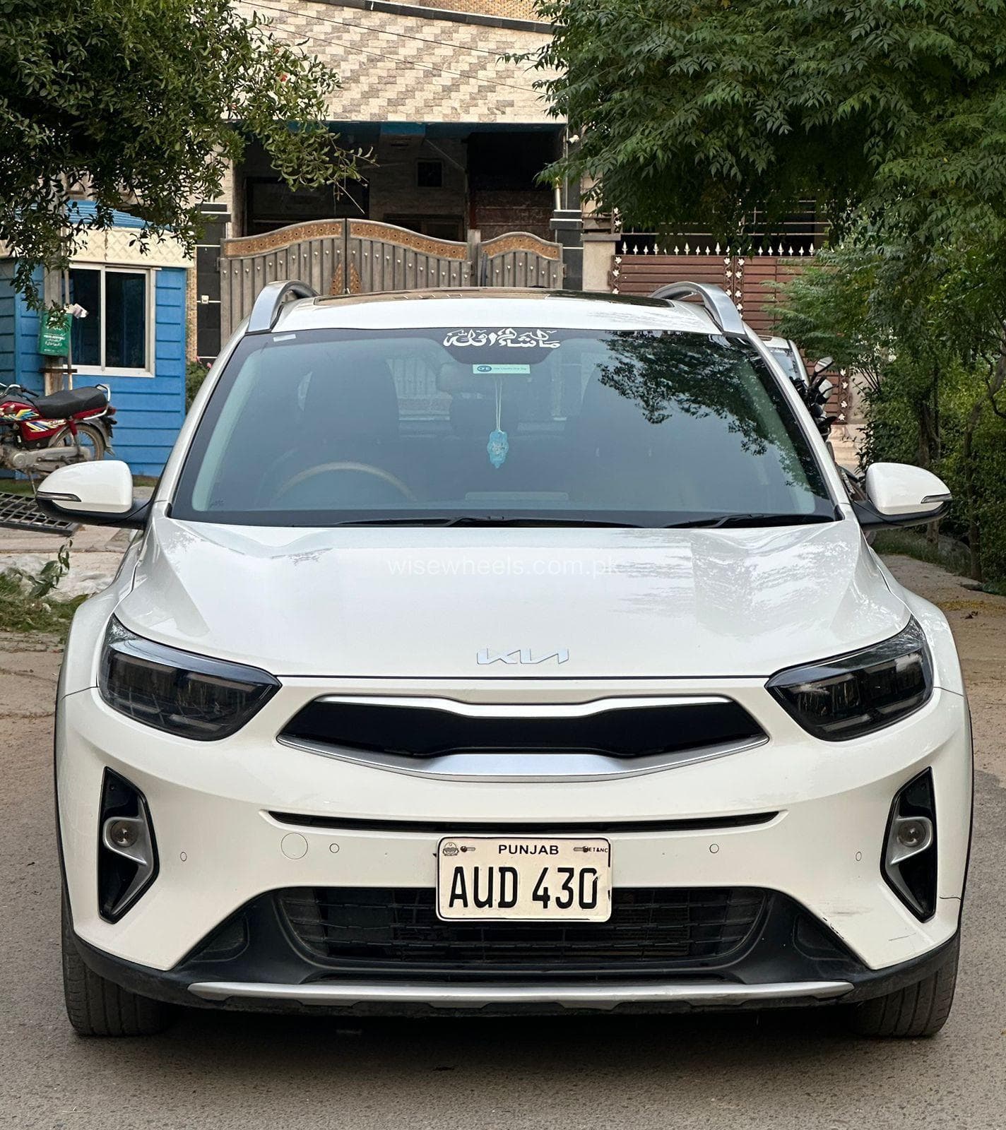 Car main