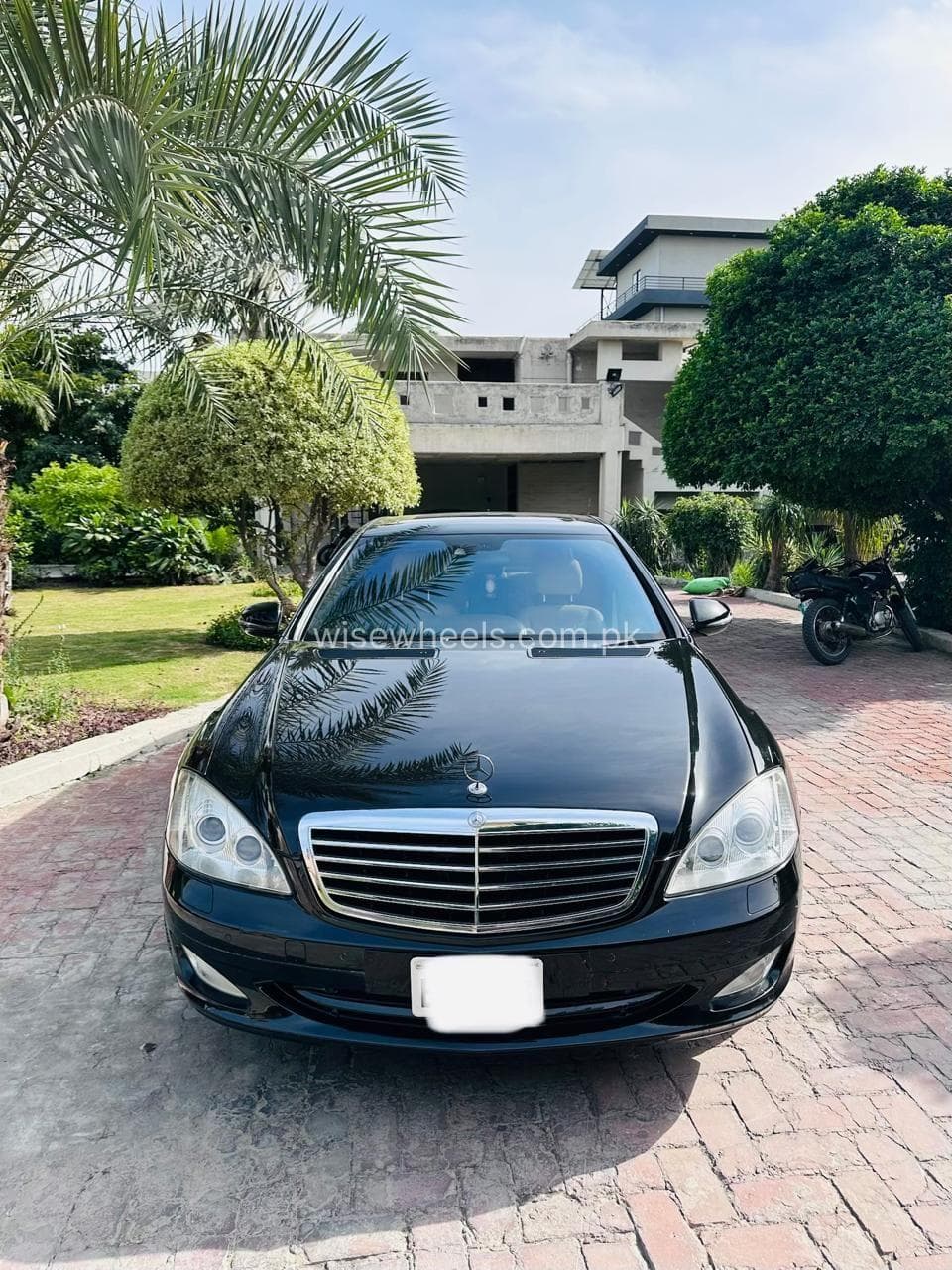 Car main