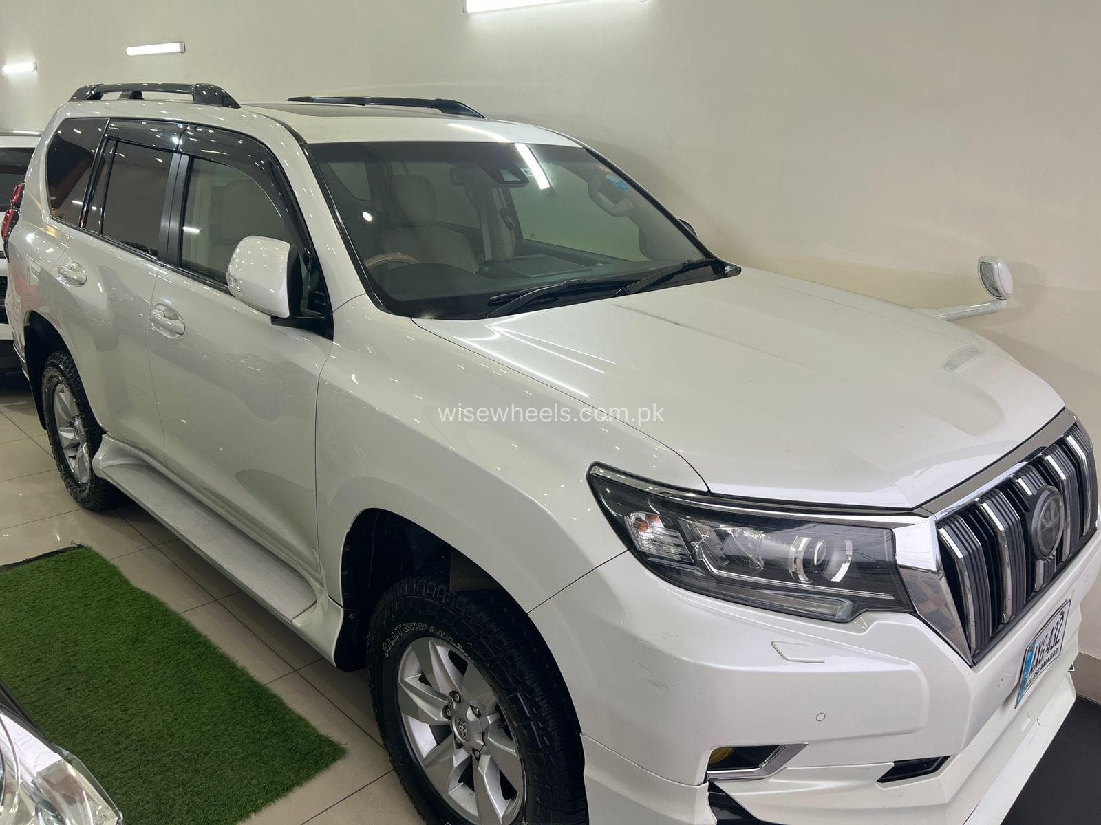 Toyota Prado TX 2.7 2018 for sale in Lahore