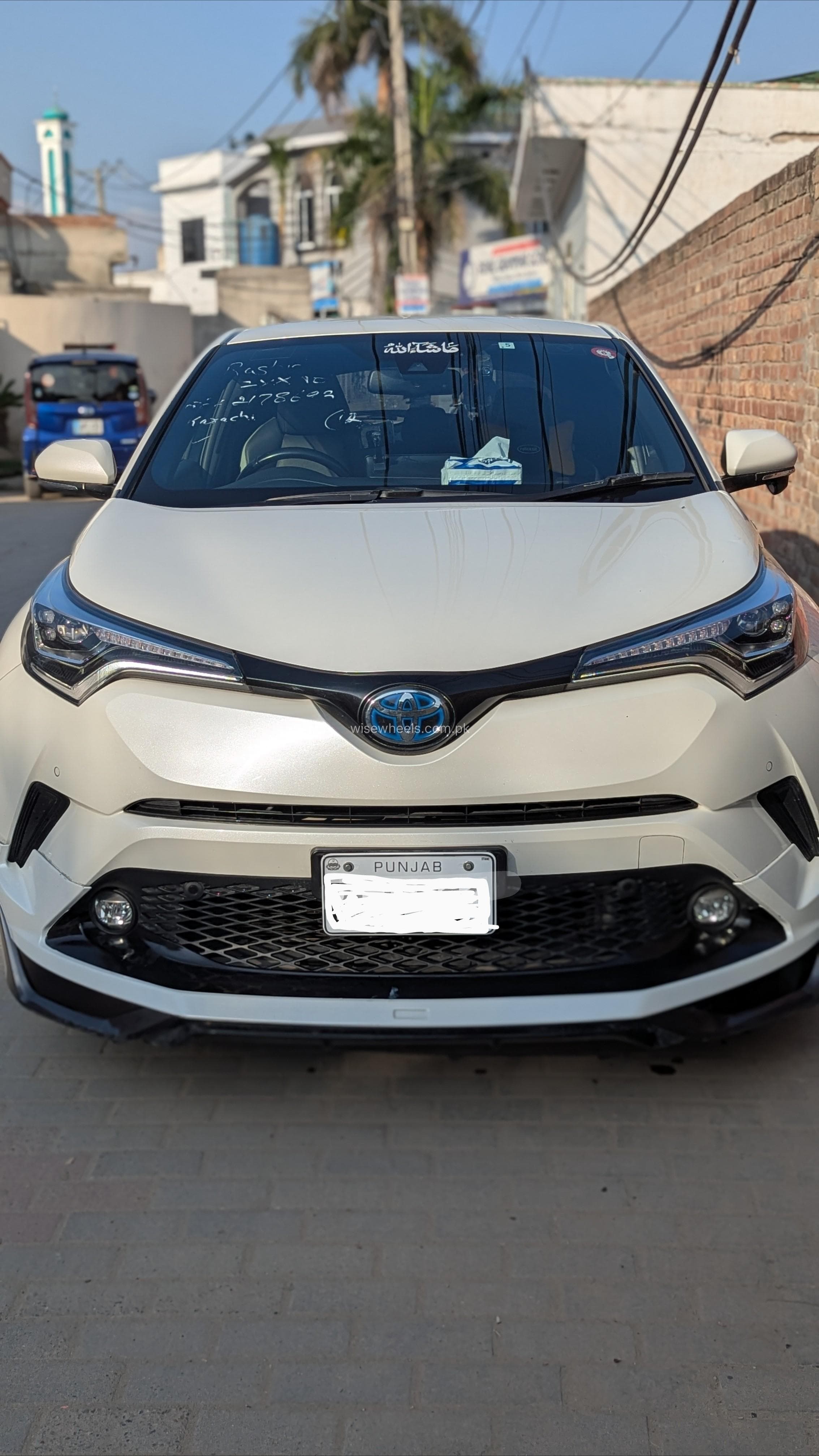 Toyota C-HR G-LED 2019 for sale in Gujrat
