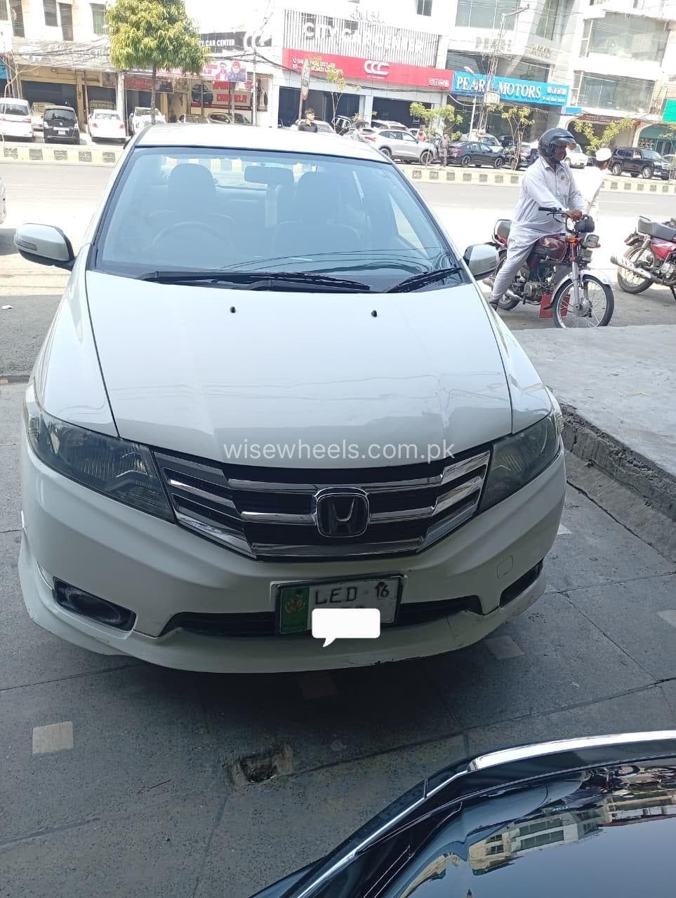 Honda City 1.3 i-VTEC Prosmatec 2016 for sale in Lahore