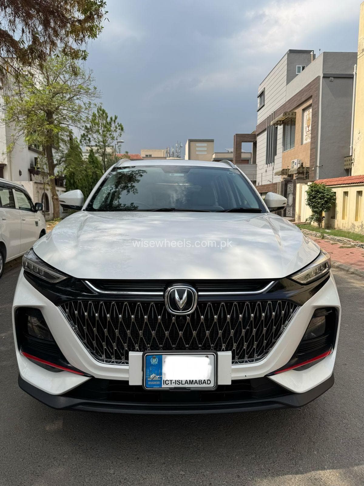 Changan Oshan X7 FutureSense 2024 for sale in Lahore