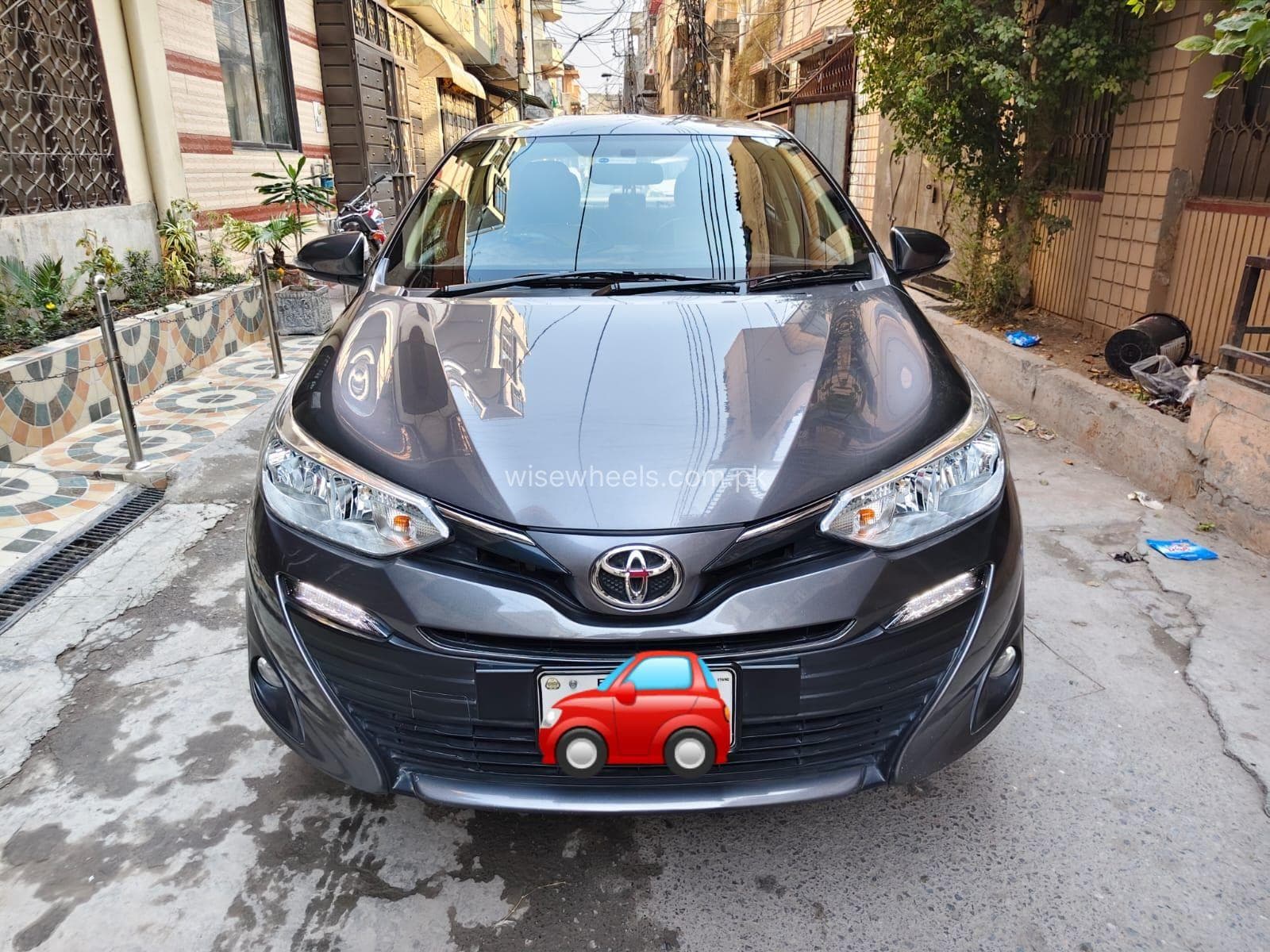 Toyota Yaris Sedan ATIV X CVT 1.5 2022 for sale in Lahore