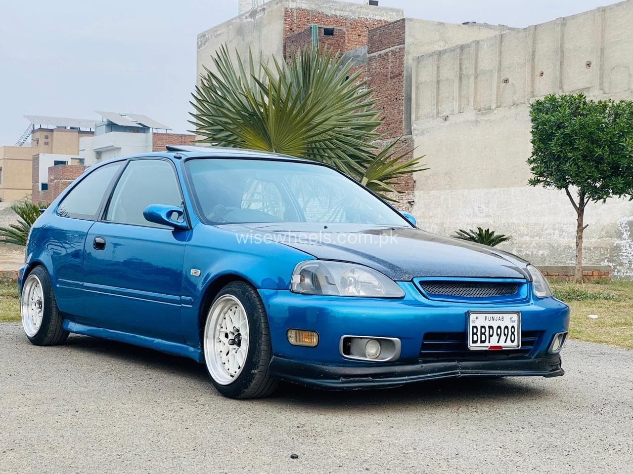 Car main