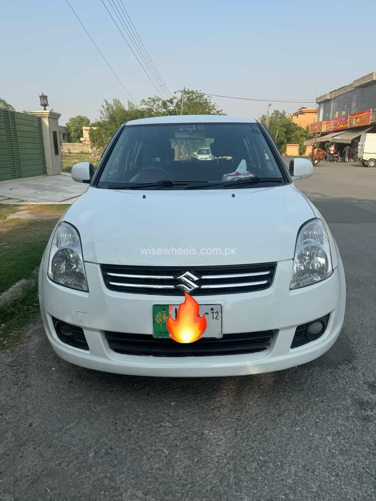 Suzuki Swift DLX 1.3 2012 for sale in Lahore