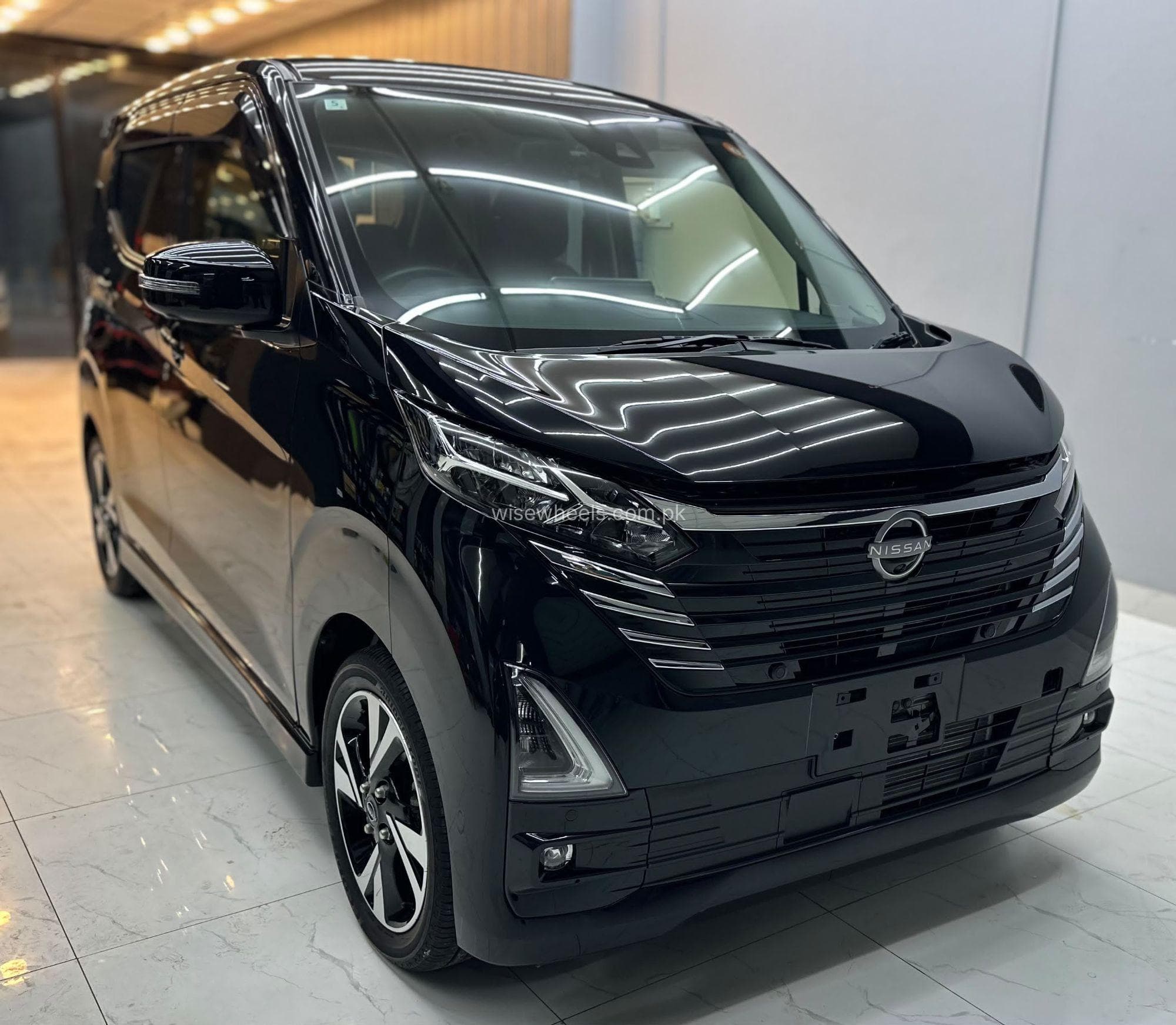 Gallery main