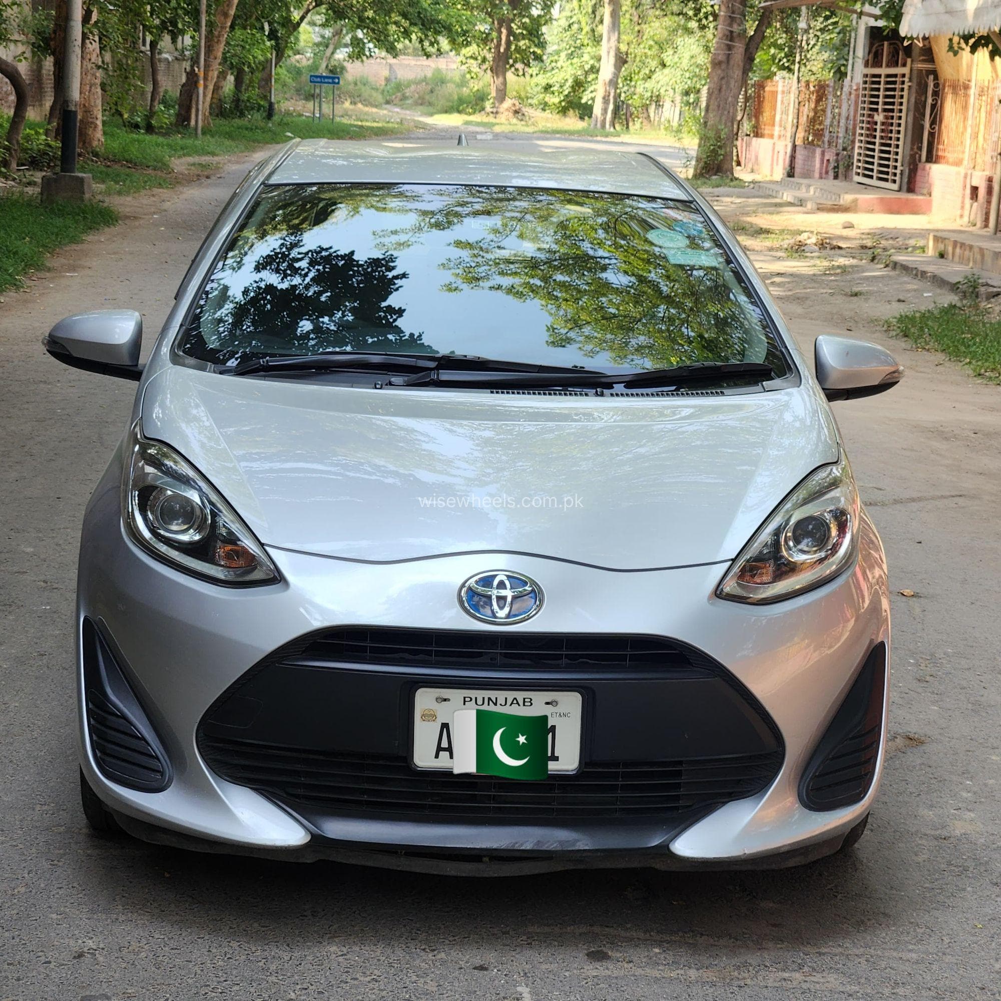 Toyota Aqua S 2018 for sale