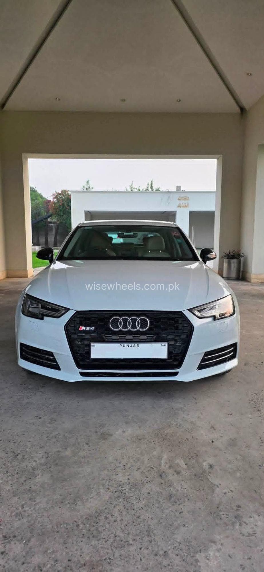 Audi A4 1.8 TFSI 2016 for sale in Lahore