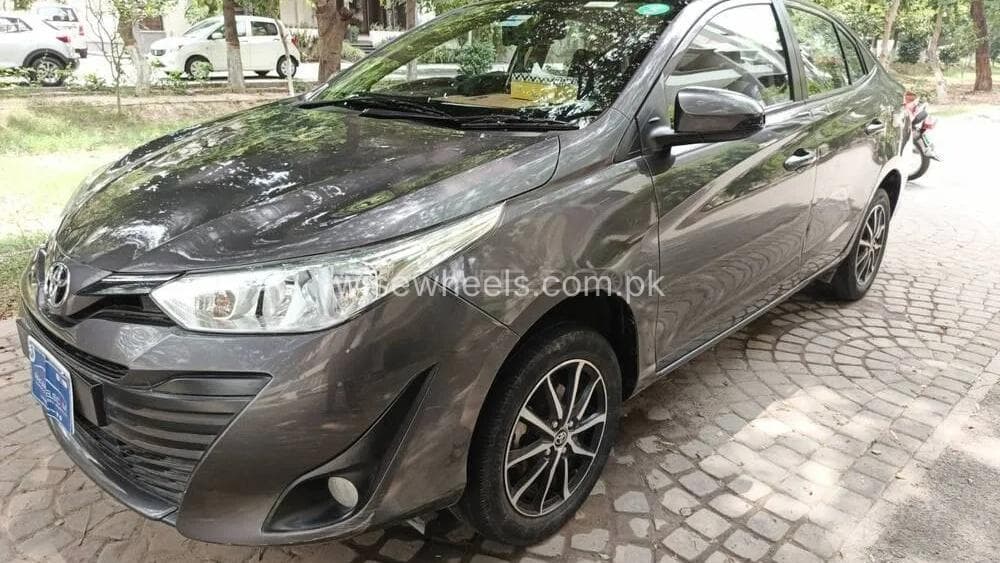 Toyota Yaris Sedan ATIV CVT 1.3 2021 for sale in Lahore