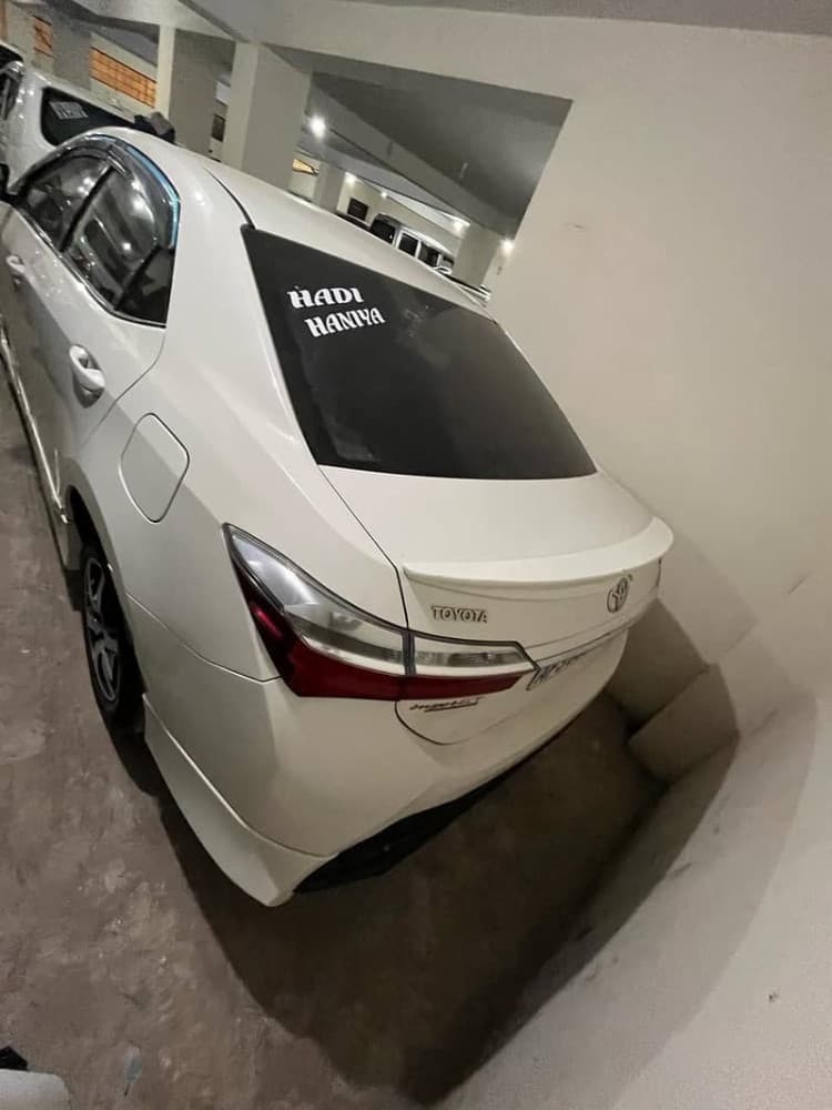 Gallery main