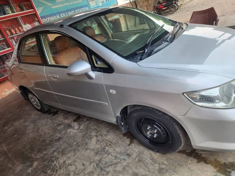 Gallery main