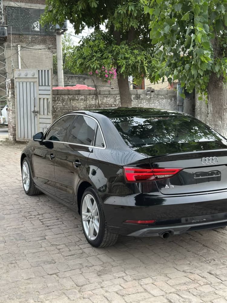 Gallery main