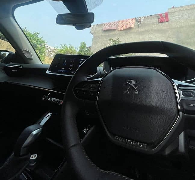 Gallery main