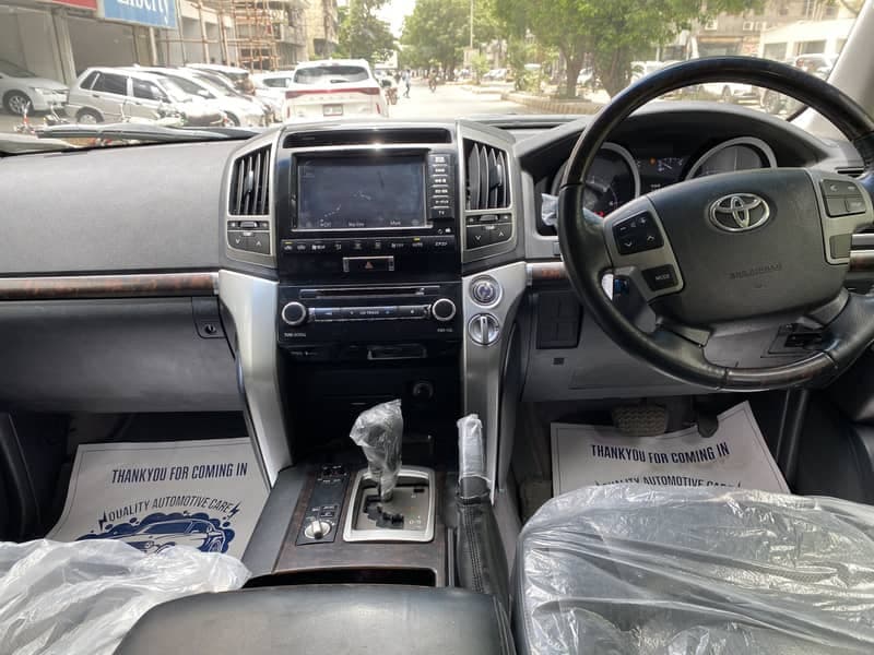 Gallery main