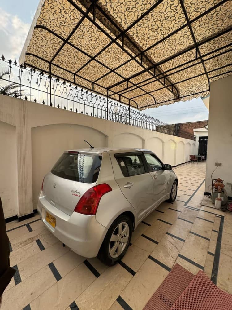 Gallery main