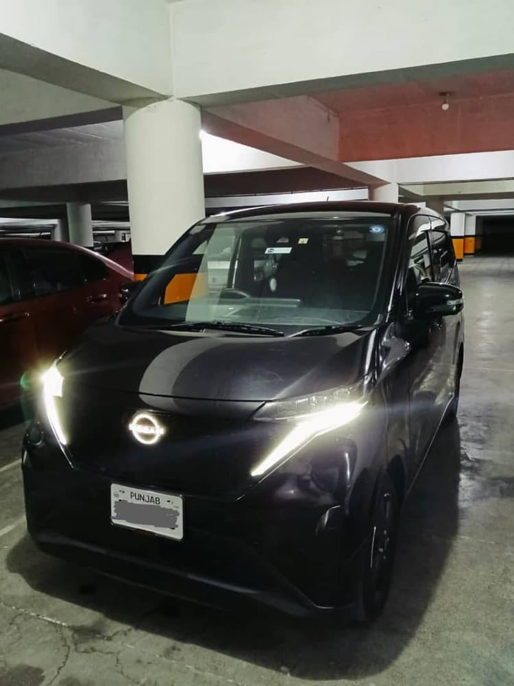 Gallery main