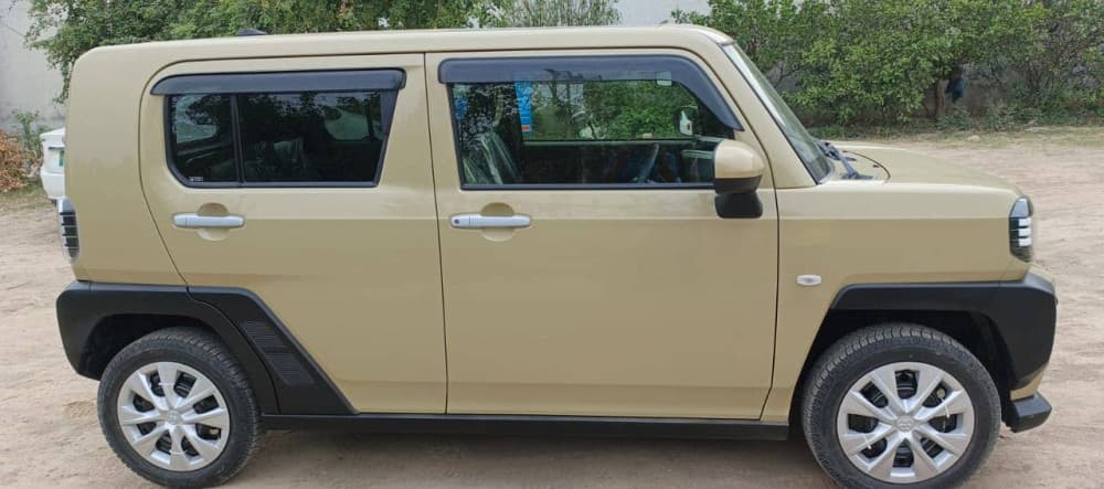 Gallery main