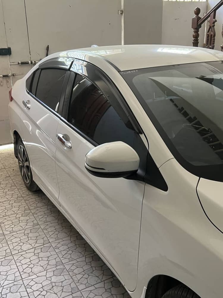 Gallery main