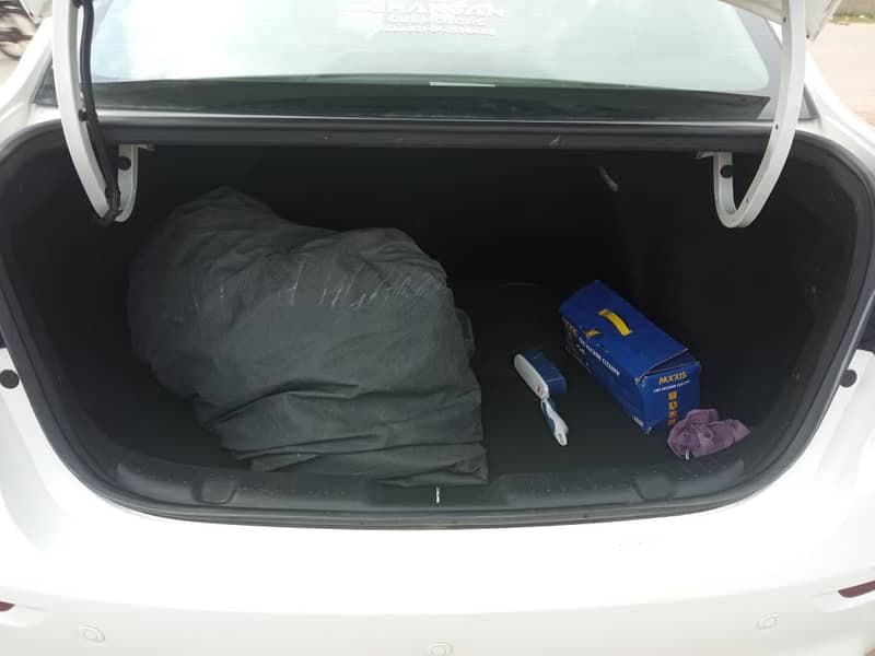 Gallery main
