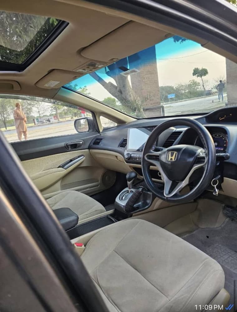 Gallery main