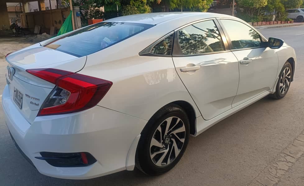 Gallery main
