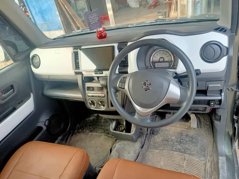 Gallery main
