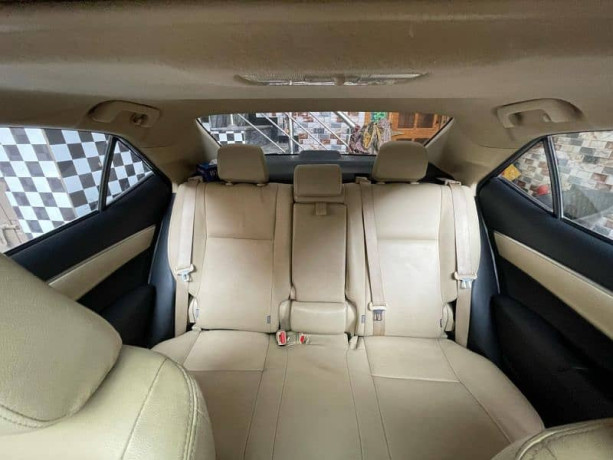 toyota-altis-grande-2022-big-9