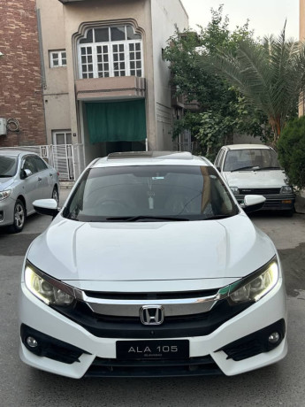 honda-civic-2018-ug-big-10