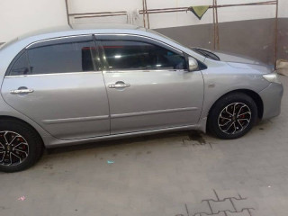 toyota-corolla-gli-2011