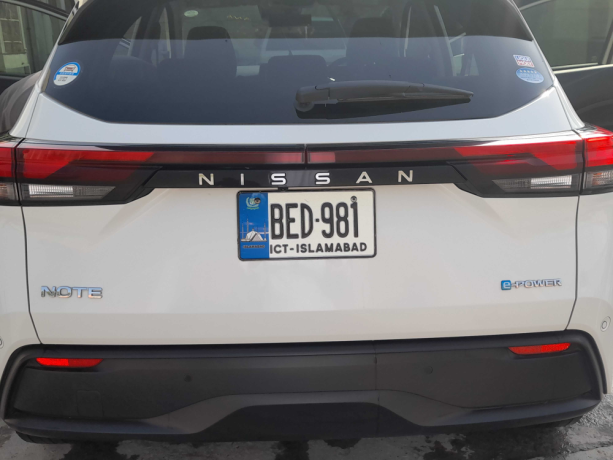 nissan-note-epower-hybrid-big-6