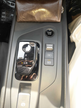 nissan-note-epower-hybrid-big-9
