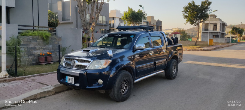 toyota-hilux-invincible-vigo-big-6