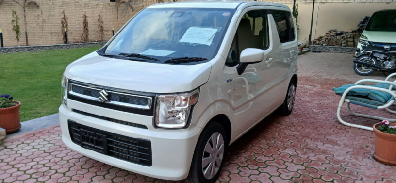 2022-wagon-r-big-0