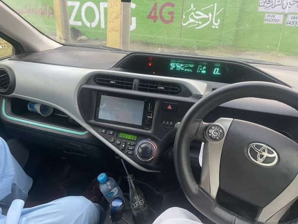 toyota-aqua-201216-geniun-condition-big-6