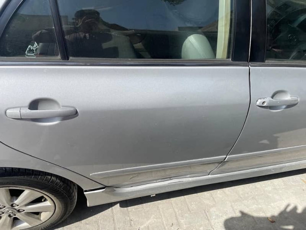 toyota-corolla-altis-2010-big-6