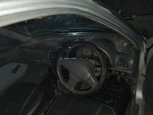suzuki-cultus-vxr-2006-big-8