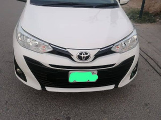 toyota-yaris-13-auto-ativ