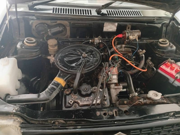 suzuki-mehran-vxr-2012-big-8
