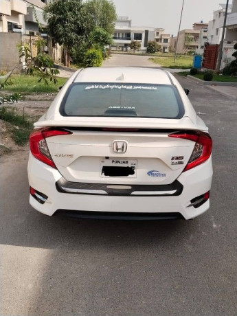 honda-civic-rs-2021-big-10