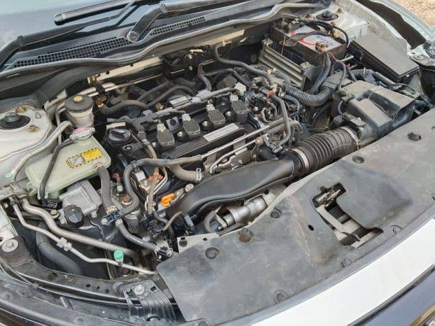 honda-civic-rs-2021-big-4
