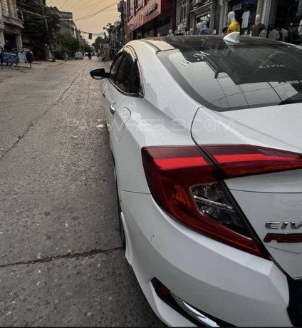 total-genuine-car-big-1