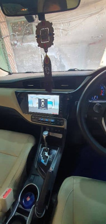 toyota-altis-grande-2017-new-shape-big-15