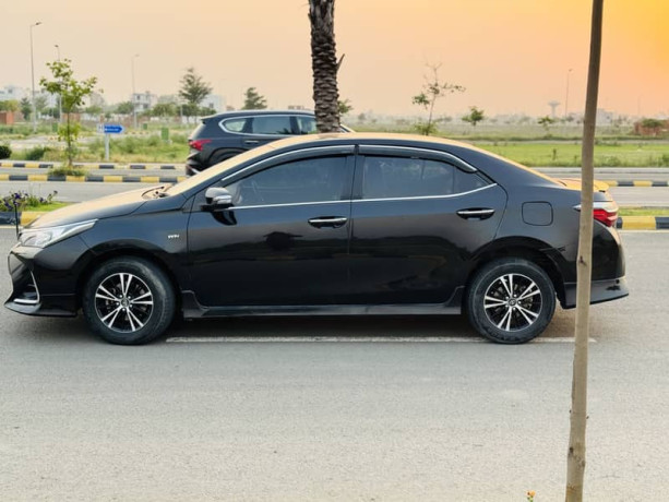 toyota-corolla-gli-big-1