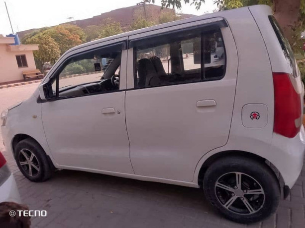 suzuki-wagonar-vxl-2014-big-3