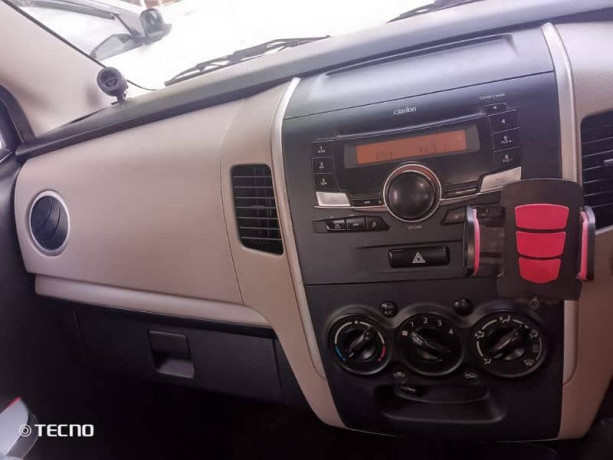 suzuki-wagonar-vxl-2014-big-6