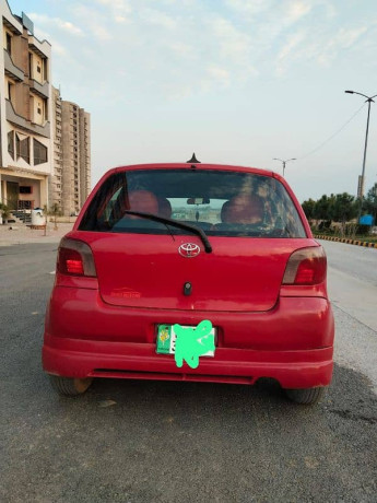 toyota-vitz-1999-big-1